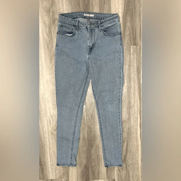 Levi’s High Rise Skinny - Picture 1 of 3